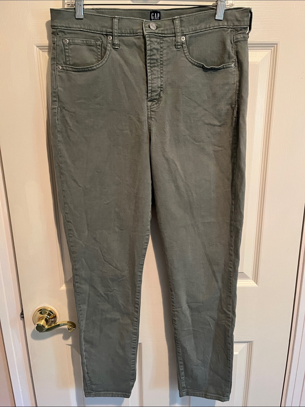 GAP Women's Slim Skinny stretch Jeans in Olive